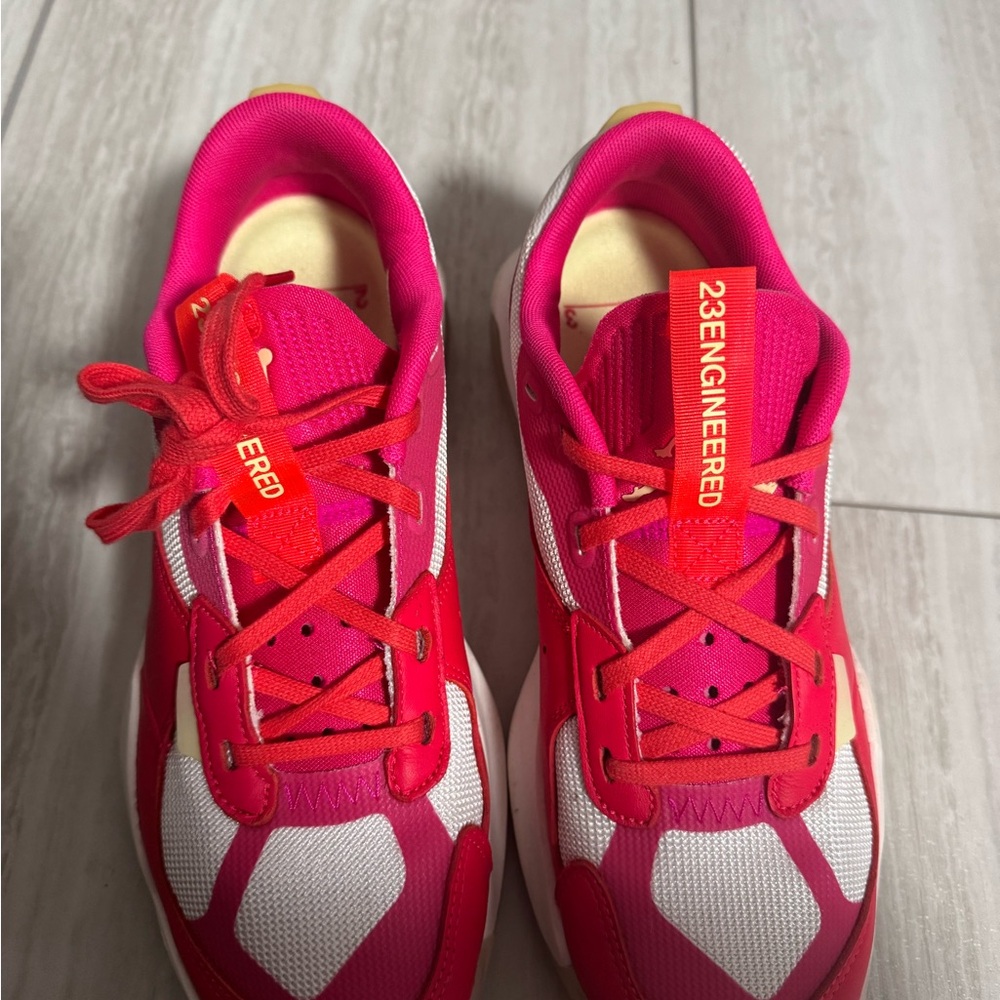Like new Nike Air 23E sneakers